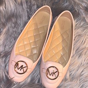 Michael kors flats!